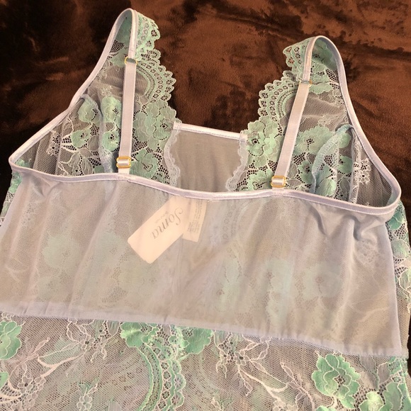 SOMA Flirtation Plunging Lace Bodysuit Teddy - Picture 6 of 8